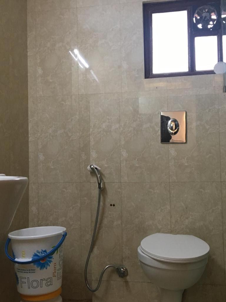 Hotel Spb 87 Near Karol Bagh Metro Station Delhi Экстерьер фото